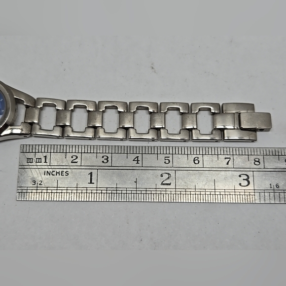 Rare Womens Caravelle By Bulova Watch 23mm Silver Tone Blue Dial New Battery - Picture 8 of 10